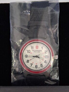 Victorinox Men’s Style  249088 Original Analog Display Swiss Quartz Watch 39mm